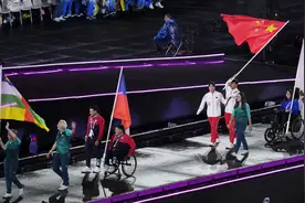 巴黎残奥会中国游泳队成夺金大户，残奥游泳实行严格分级制，怎么比赛也有讲究图片