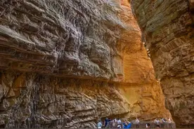 5年近10家4A级及以上景区破产，专家：单纯靠景观很难吸引人图片