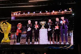 KPL年度总决赛火爆落幕图片