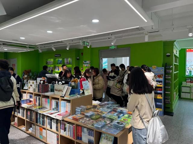 今天352人涌向长春这里，竟是为了……