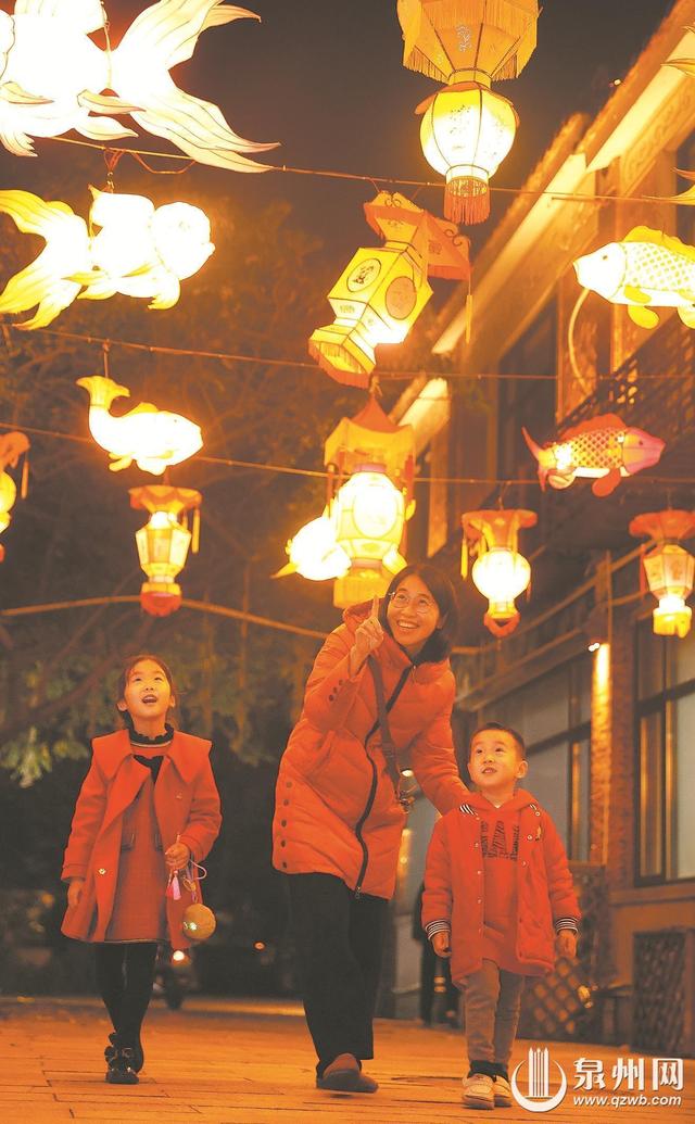 云销雨霁 灯影摇曳 泉州创新灯组争奇斗妍