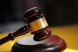 四川雅安女子婚后9个月从丈夫包里翻出抗艾滋药品，起诉离婚，判了图片