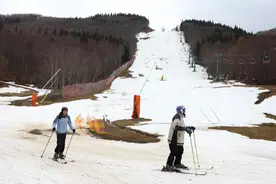 欧洲滑雪胜地将“无雪可滑”？大量人工造雪恐令欧洲滑雪业陷恶性循环图片