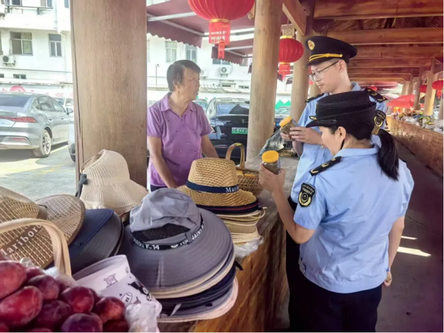 【早安，黄山】黄山用心服务八方客 ‖ 齐云山度假区单日游客量突破6万人次