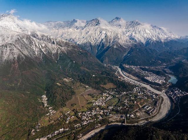 不上班，就上山！