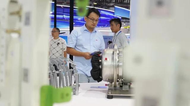 2025低空经济发展大会在安徽芜湖盛大开幕 全球目光聚焦低空经济创新实践