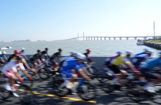 追光｜今夜，全运圣火点亮大湾区