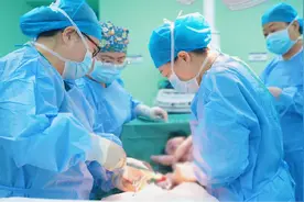 是你们创造了生命的奇迹！——双胎产妇产后大出血 多学科协作 母子三人获平安图片