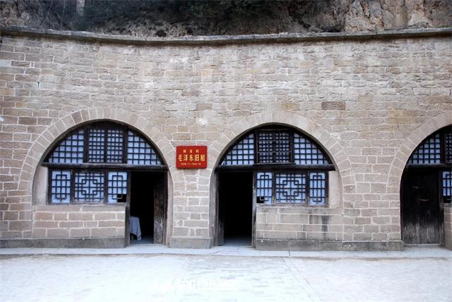 8个多小时直达！遵义⇌延安高铁开通，红色圣地双向奔赴攻略来了