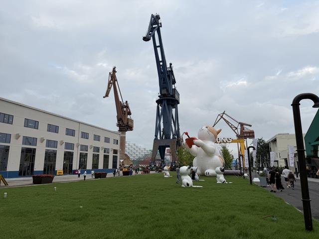 新晋“网红公园”迟迟不开续：终于能打卡，国庆中秋人流量8.1万