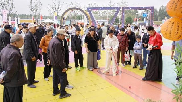 国庆假期文旅“黑马”！济南起步区鹊山生态文化区开园4天客流超10万