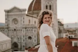 美国博主开始热衷秀海外生活，有人圈粉百万 本国网友“酸了”：像是做梦一样图片