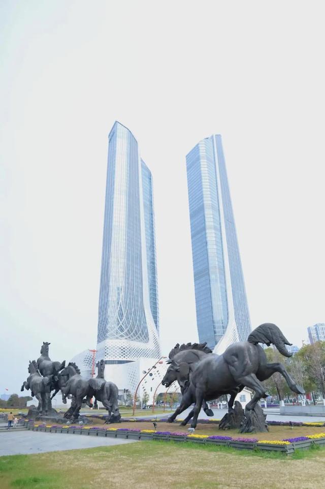 马年“顶流”地标在这里