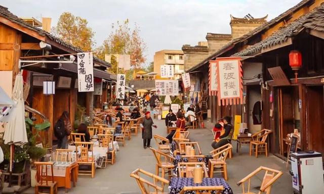 肥肠粉必须配军屯锅魁·····这对CP太好磕