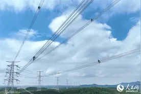 江西：特高压建成 直升机开展验收作业图片
