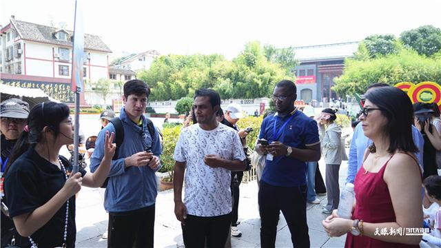 机遇中国 多彩贵州｜从一栋红楼出发，世界在遵义读懂中国