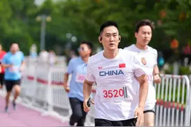 奥运冠军助力，国家体育锻炼达标赛走进盐城景区图片
