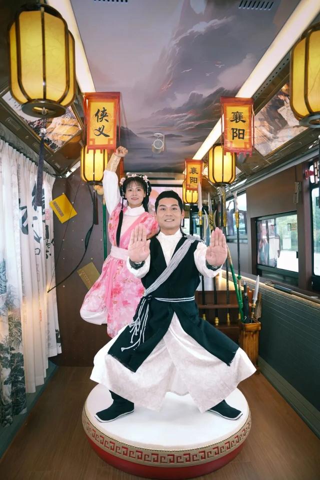 两对郭靖黄蓉火遍全国，你更中意谁？