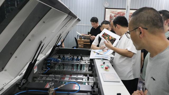 “2025数码引擎——引领数字印刷按需印刷未来趋势交流座谈会”在济南举办