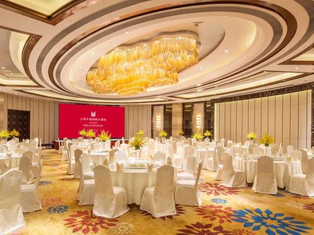 上海Citywalk正当时！市区5星级酒店客房折上折！大闸蟹自助、双人下午茶特惠价！免费住宿福利到