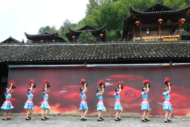 宣恩：文化力量托举民间精彩！