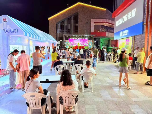 夜宝山，潮生活｜仲夏夜的奇妙物语——音乐、啤酒、灯光泡泡秀，这里全都有！