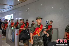 2024年武警广西总队秋季首批新兵入营图片