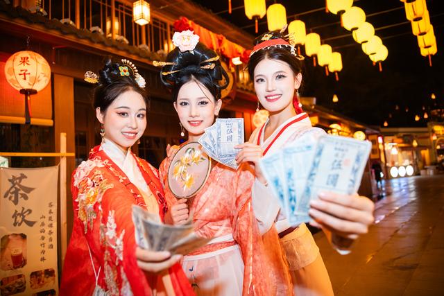 深圳锦绣中华“潮玩巅峰夜”燃动来袭