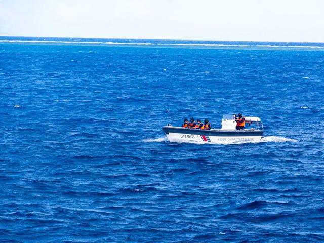 以礁为家 以海为伴 他们用忠诚守护这片蔚蓝