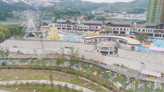 【融媒视点】崇阳：夏日“亲水经济”引爆文旅消费热情