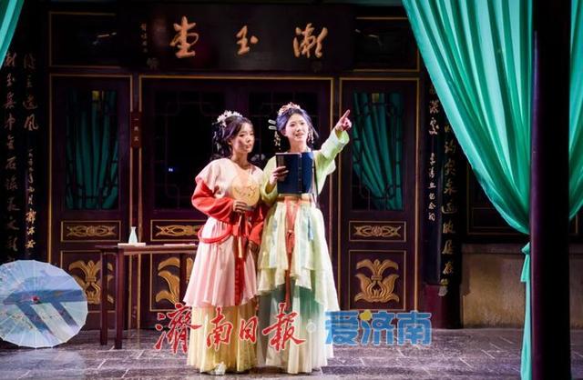 一年四季 泉在济南 | 趵突泉沉浸式夜游《趵突夜画》璀璨启幕 打造泉城夜游新地标