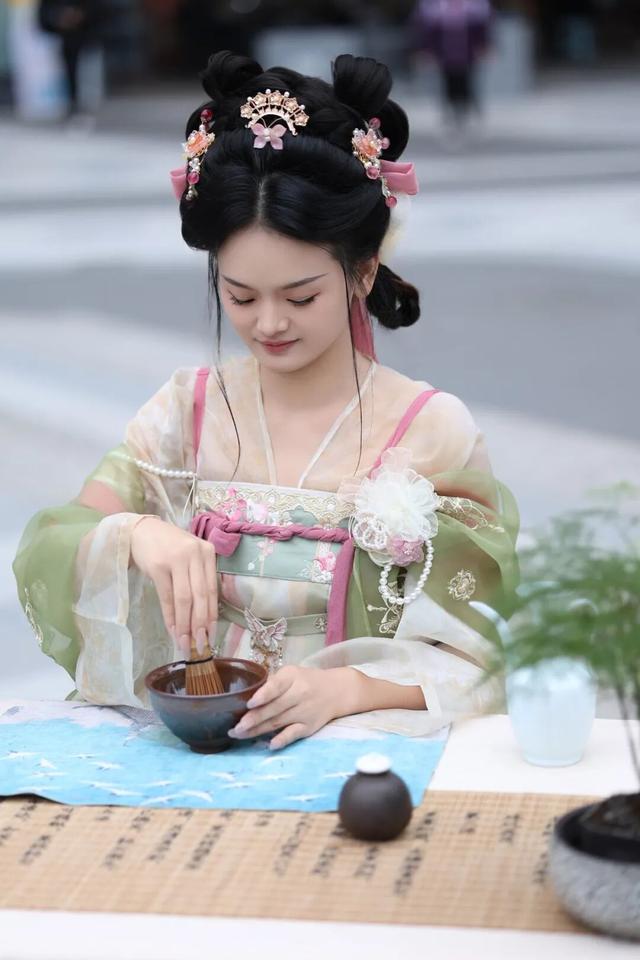 华服耀巴城・古韵传天下｜2025 巴中市汉服形象大使选拔赛总决赛圆满落幕