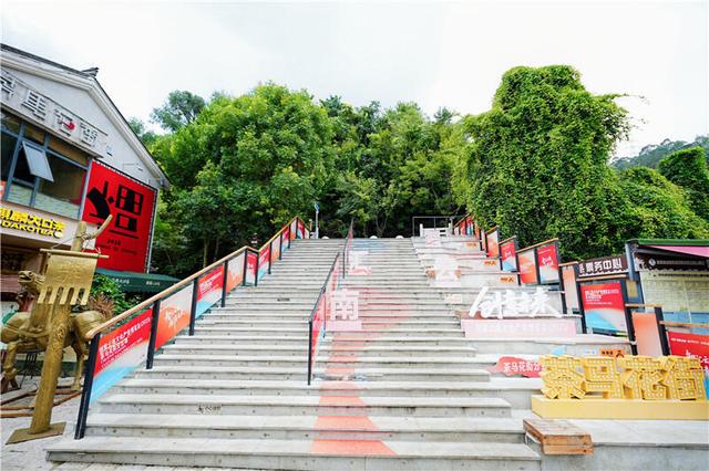 2025云南文博会茶马花街分会场隆重启幕  非遗烟火照见云南生活新图景