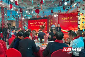 沅陵：“沅商回沅”迎春座谈会喜讯频传 现场签约10个重大项目图片