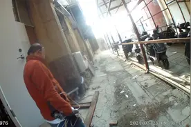 未开动火证使用明火作业，北京丰台两男子被拘图片