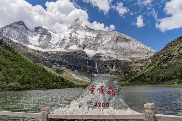 这里藏着的最美雪山，冬天超惊艳！