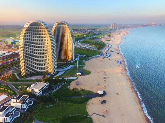 读懂城市丨“关外第一城”葫芦岛，自在山海
