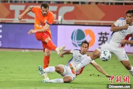 山东泰山点球大战淘汰曼谷联 挺进亚冠精英联赛正赛图片