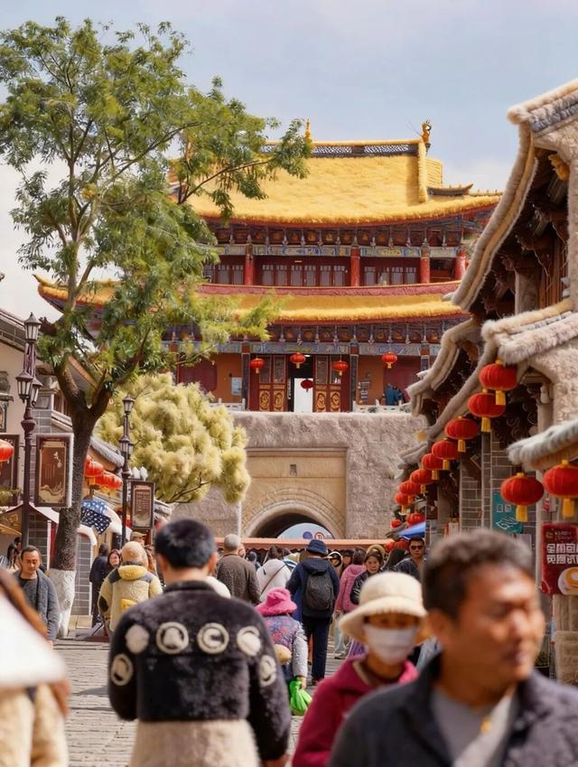 萌化了！大理全城“穿”毛衣~