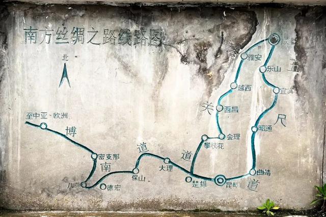 五彩染凉山 一川风月尽成画
