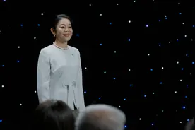 倪萍正在录制，鞠萍姐姐突然喊停，原因竟是它！图片