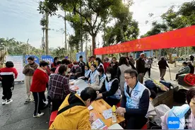 海南省社保服务中心举办2025年首场宣传志愿服务图片