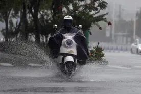 台风“蝴蝶”影响广西图片