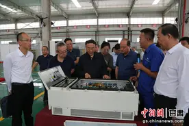 甘肃千名人大代表“把脉问诊”千项工程：用脚步开出“良方”图片
