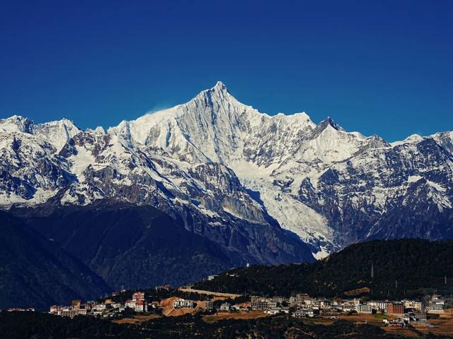 开通两周年！这趟民族风动车别错过！