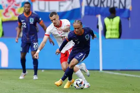 21岁新星西蒙斯欧洲杯首秀：8000万欧身价的他能带荷兰队走多远？图片