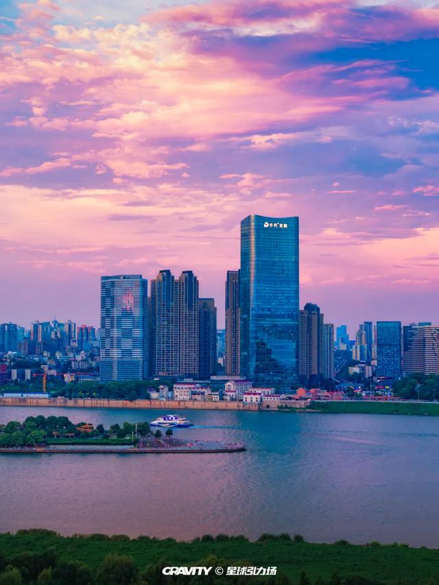 我劝你,别错过长沙的此时此刻