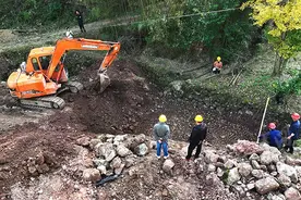 官渡口水獭坪村农村公益事业项目建设正酣（图）图片
