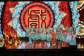绽放艺术风采、激发强国力量，全国第八届中小学生艺术展演上海市活动开幕图片