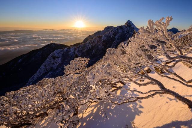 雪落大理苍山，有着道不尽的浪漫